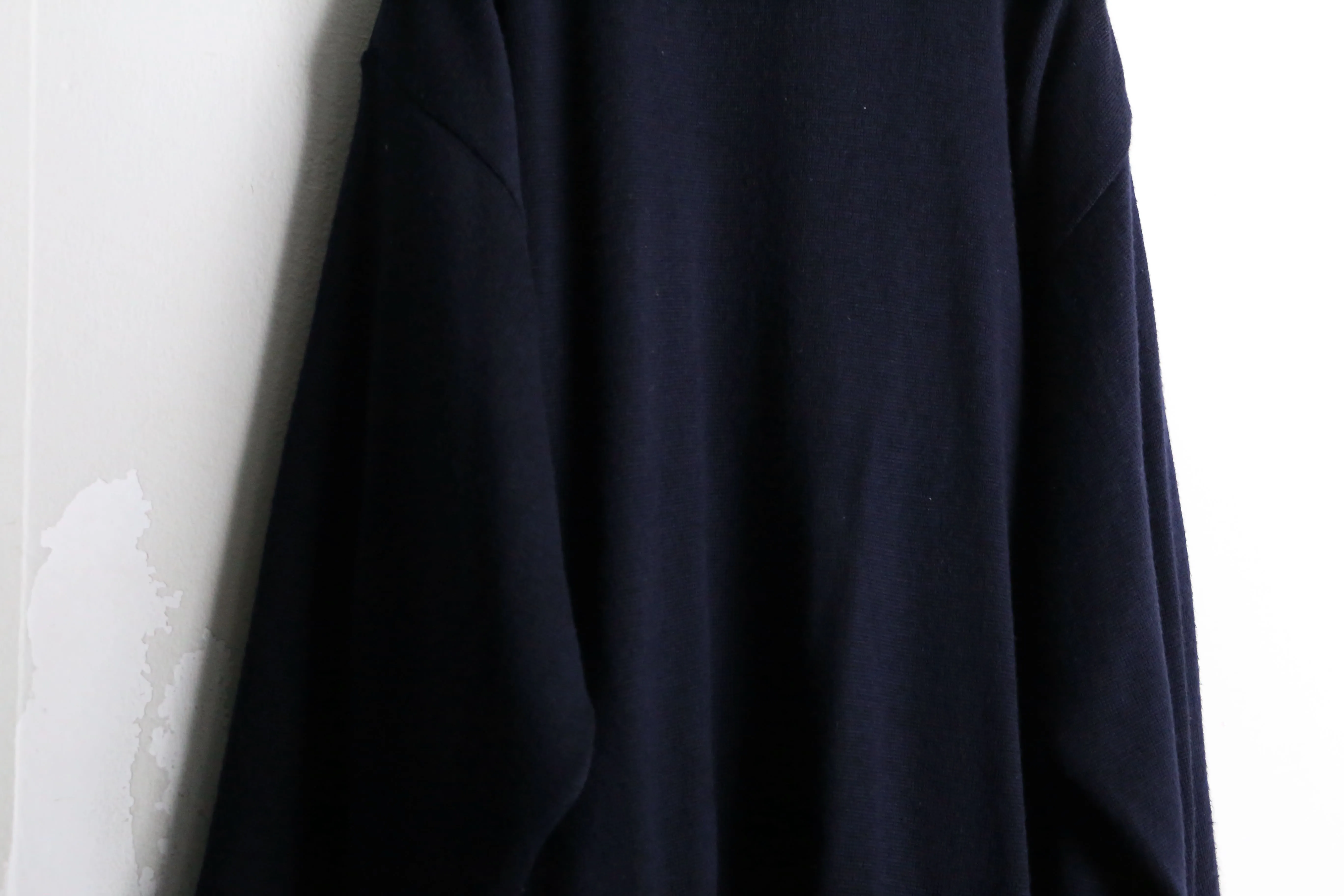 80's "bueckle" navy color suede switching knit loose cardigan