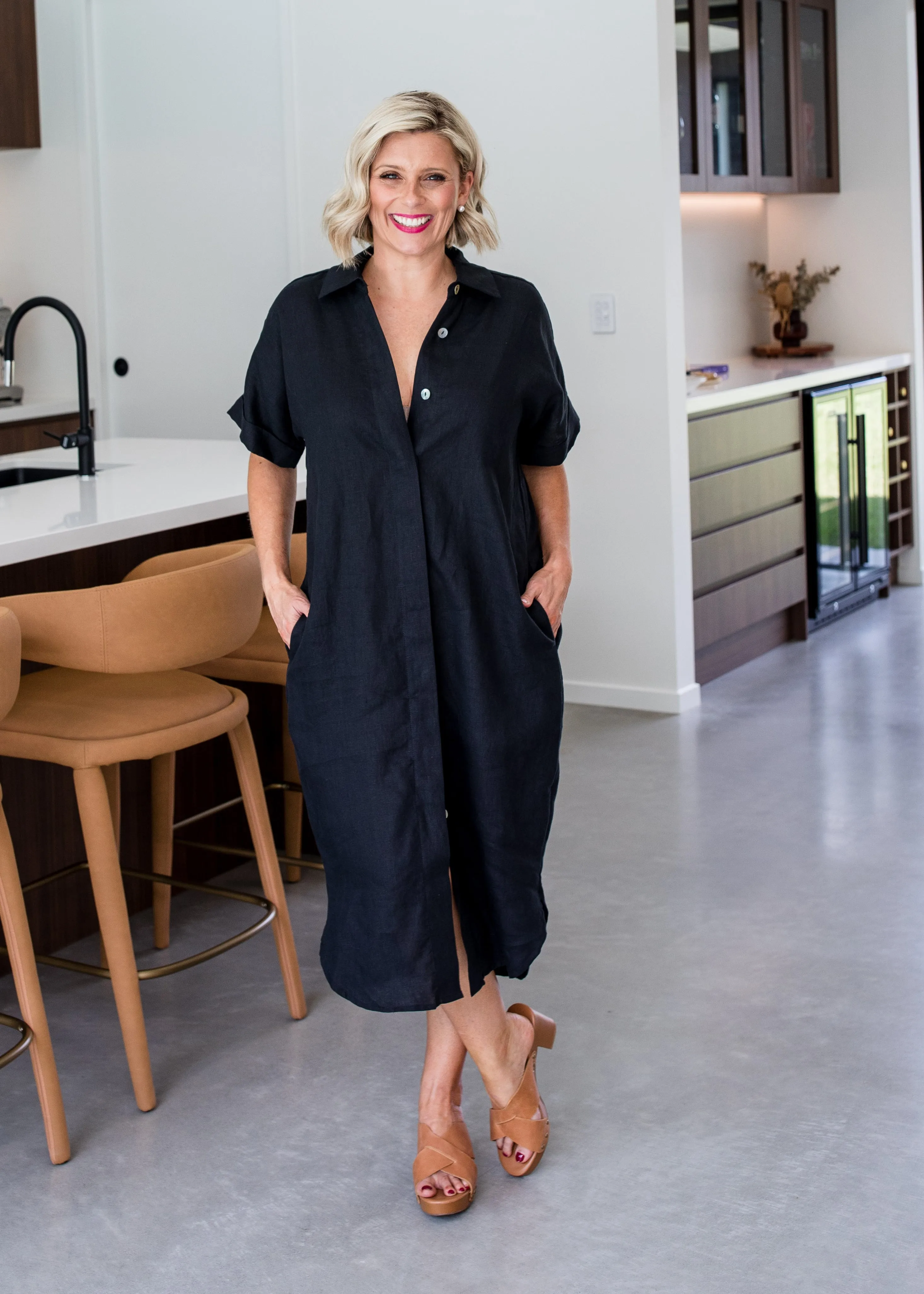 Beyah linen shirtdress in black