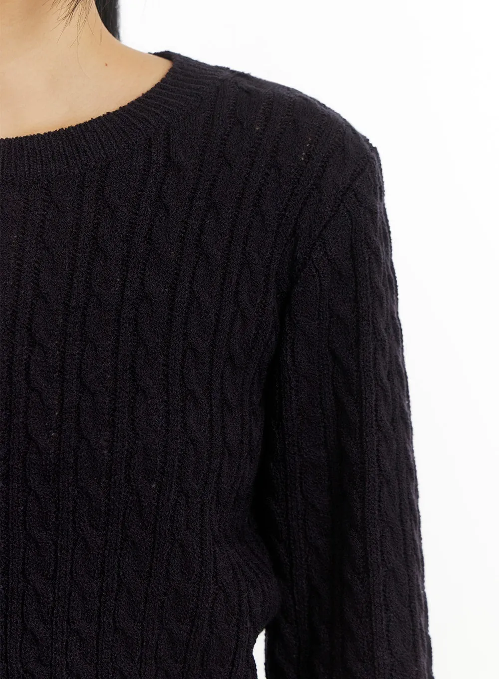 Cozy Cable Knit Sweater IM406