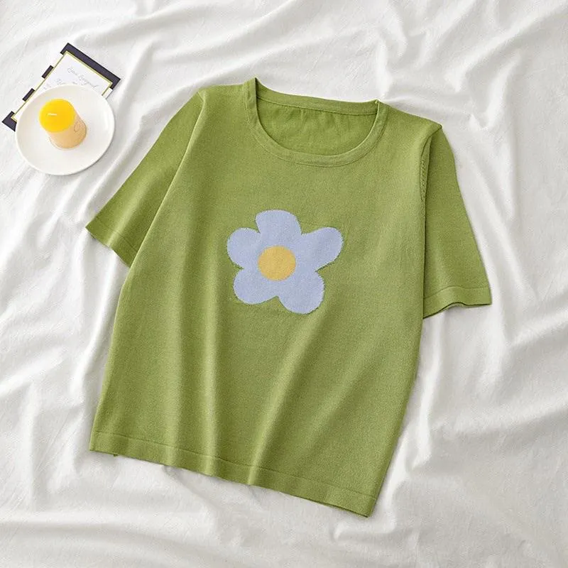 Flower Power T-Shirt 🌼