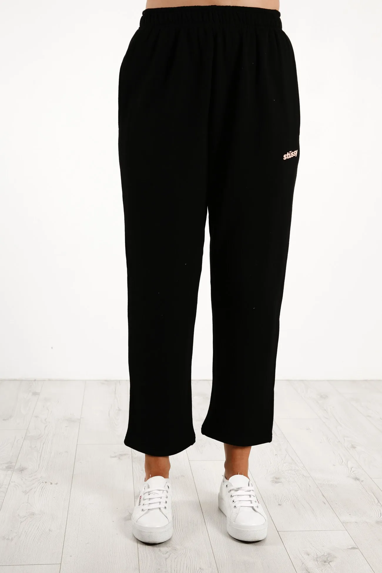 Italic Crop Sweatpant Black