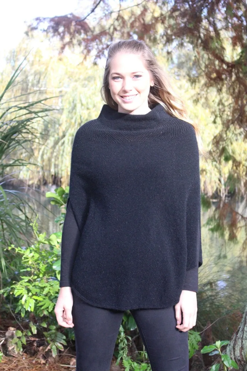 Lothlorian Jules Poncho - Possum Merino 9984