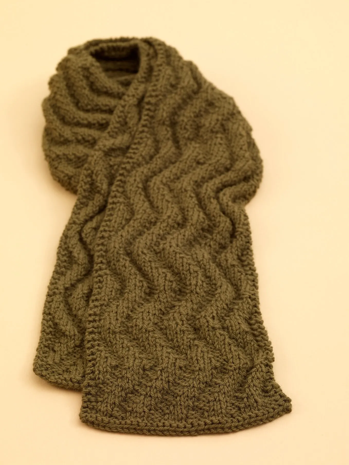 Meandering Rib Scarf Pattern (Knit) - Version 1