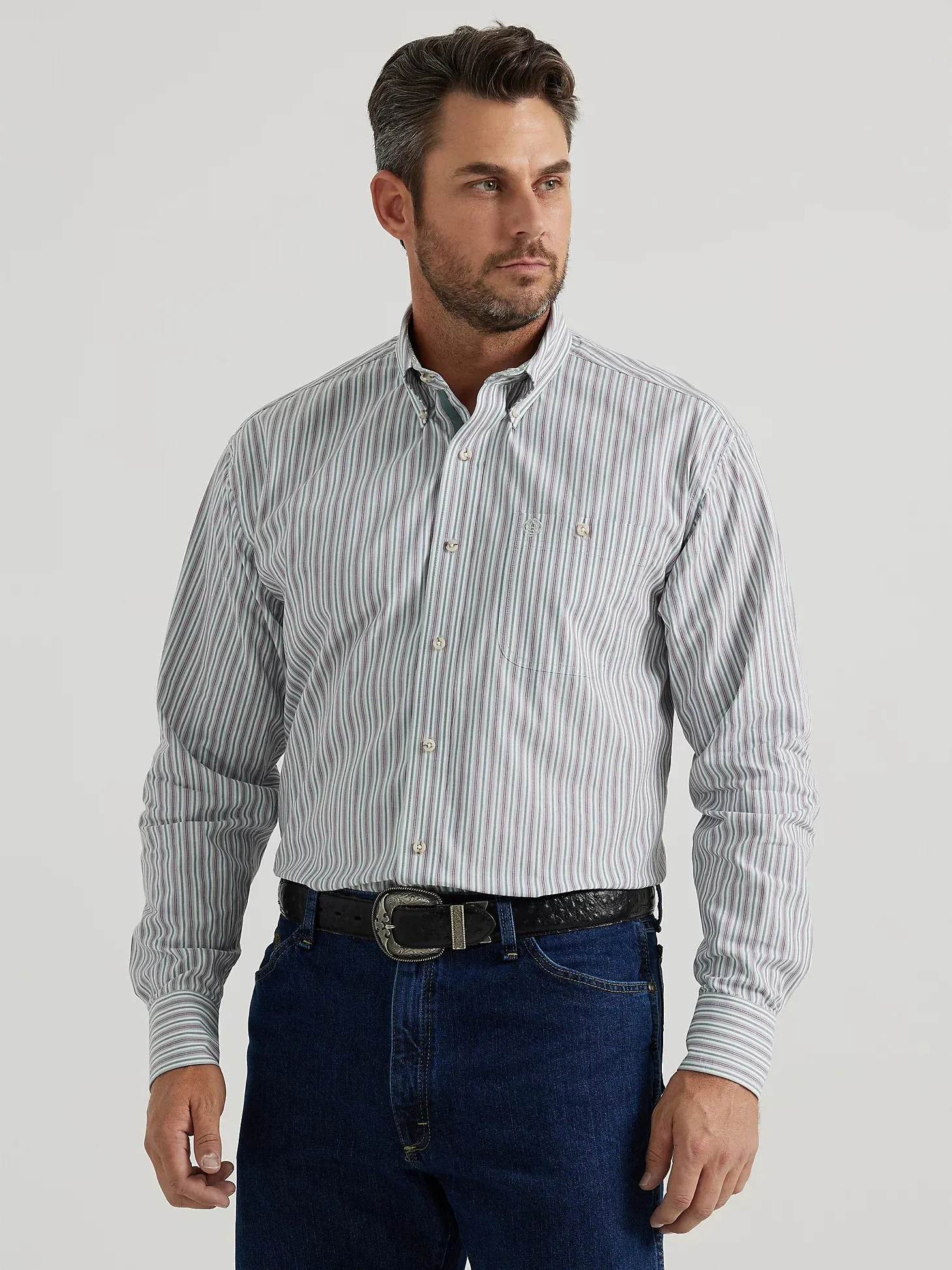 Men's WRANGLER® GEORGE STRAIT™ LONG SLEEVE BUTTON DOWN ONE POCKET SHIRT IN SMOKY STRIPE - 112346529