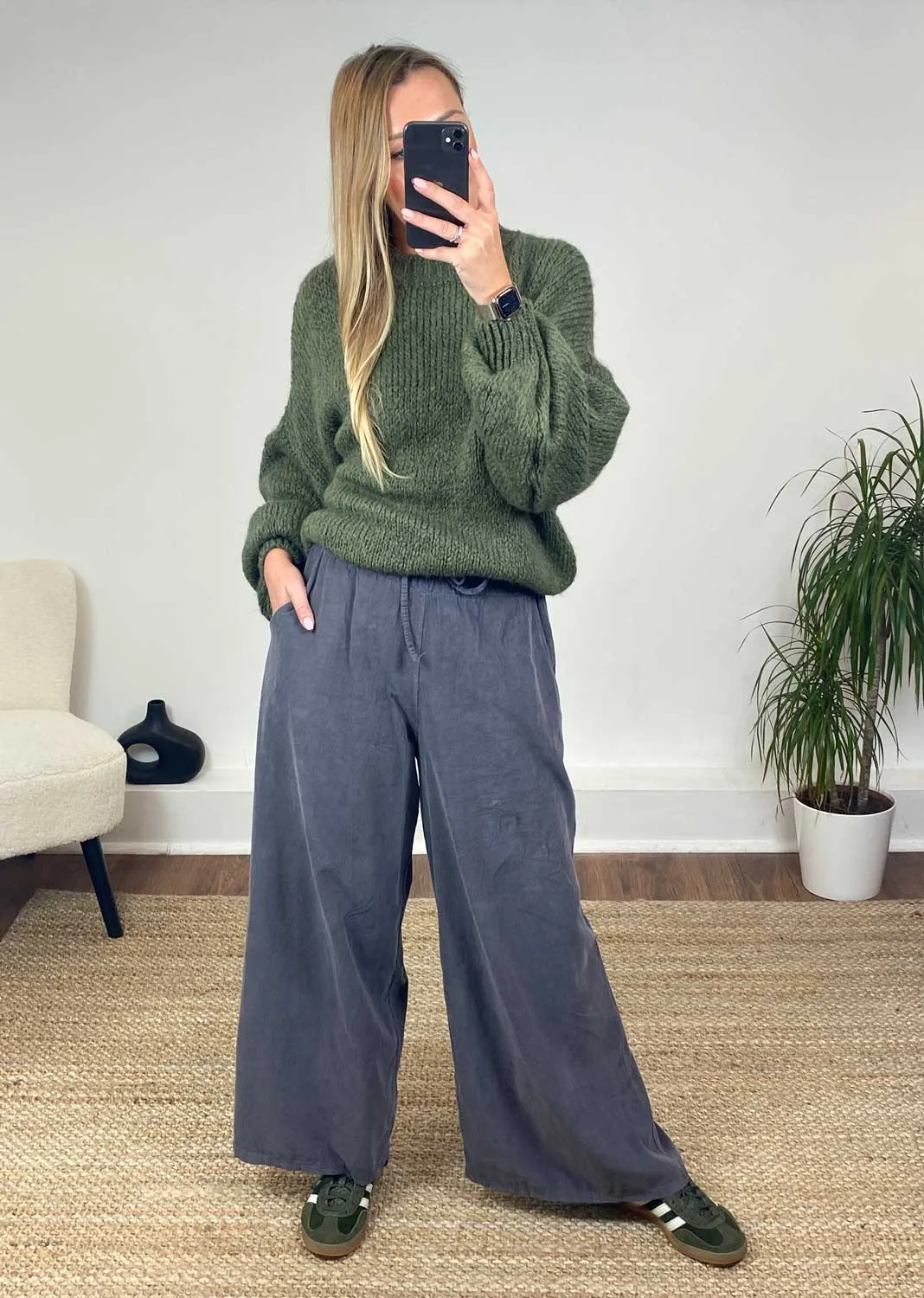 Misty Cord Wide Legs Pants in Mid Grey