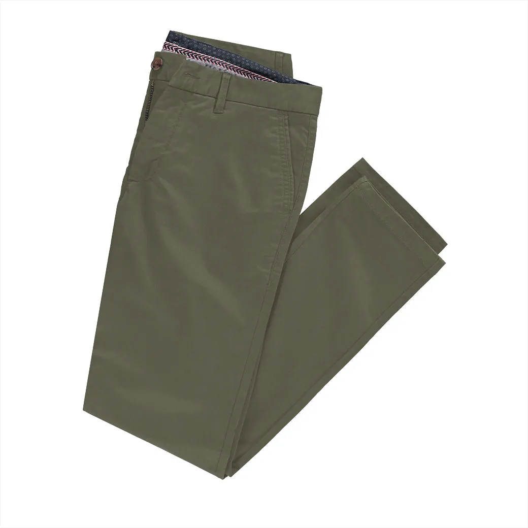 Perk Chinos in Camo Olive