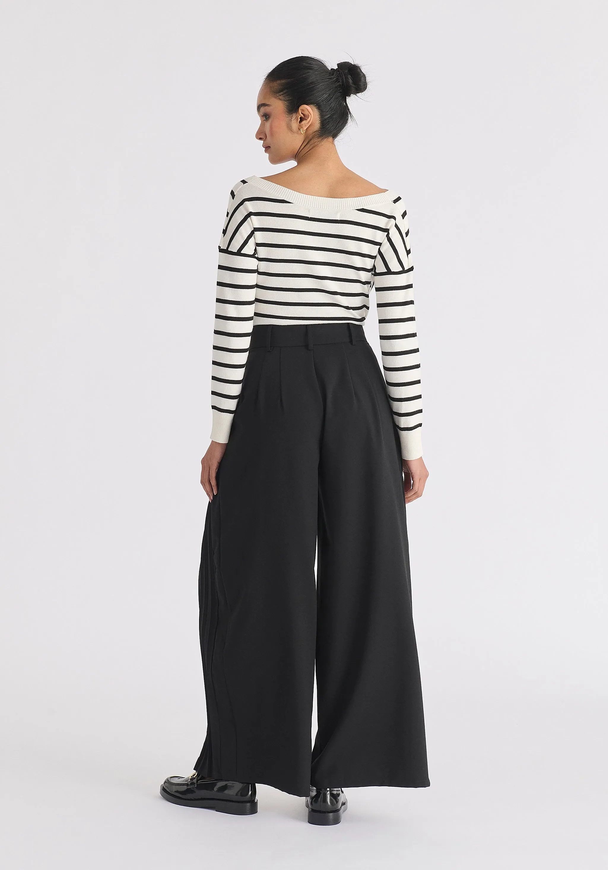 Pleated Wide Leg Trousers