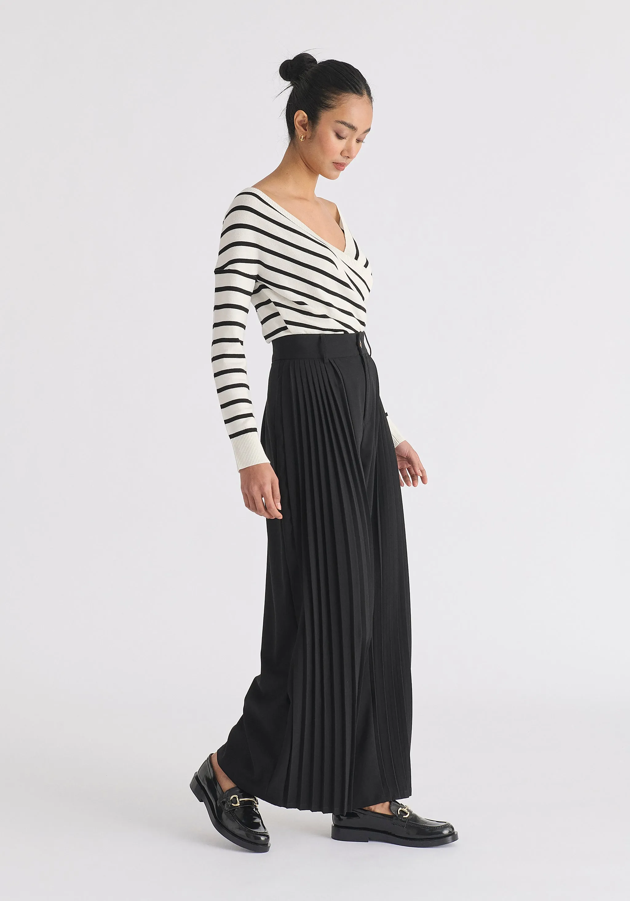 Pleated Wide Leg Trousers