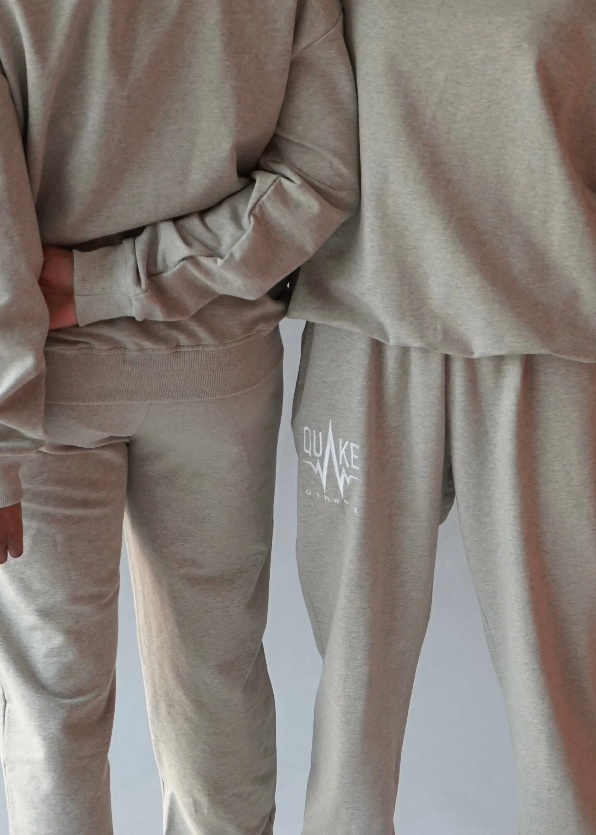 Q-One Women Sweater & Sweatpants Pair (Grey)