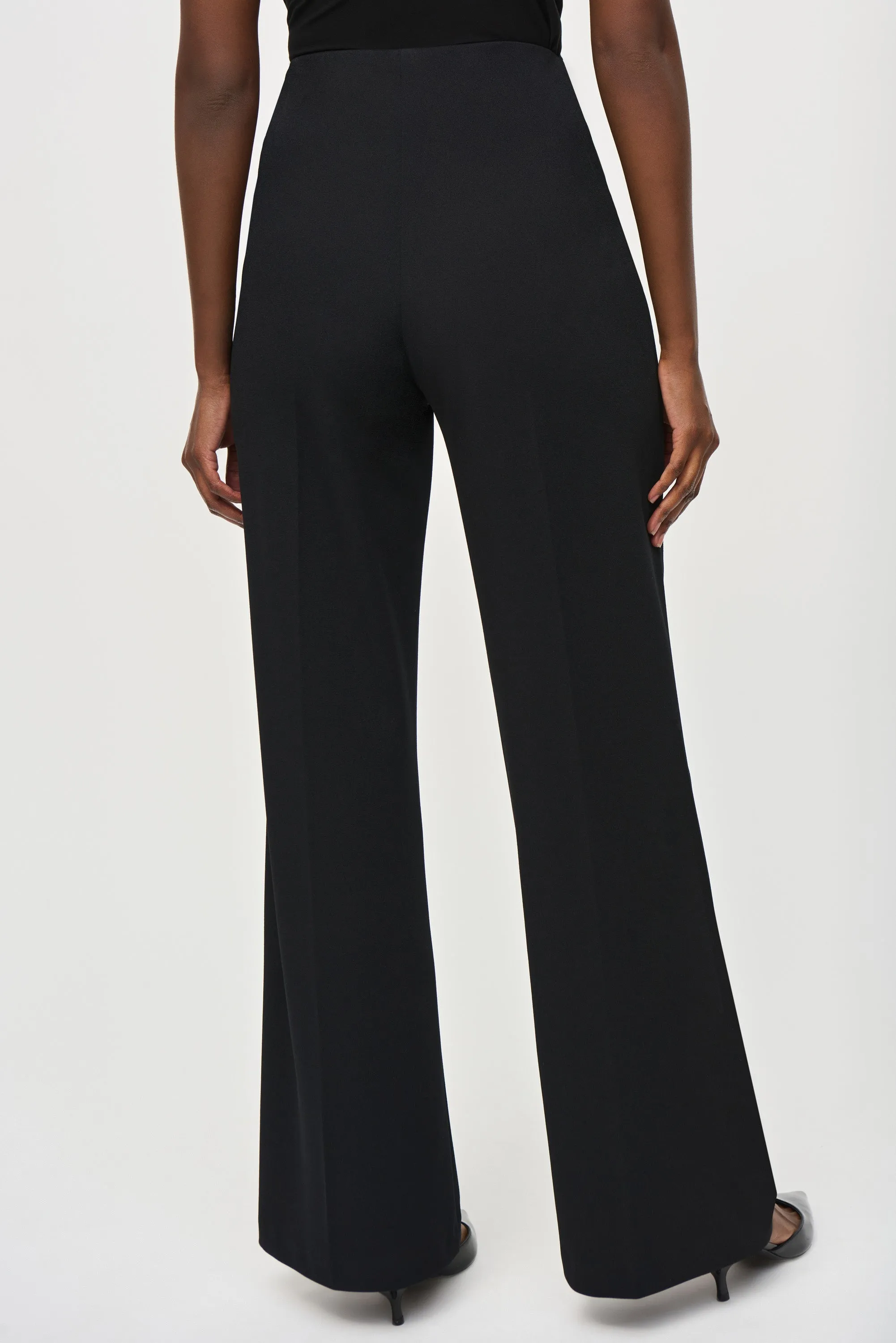 Scuba Crepe Wide-Leg Pull-On Pants
243046
Hots/Magazine Style