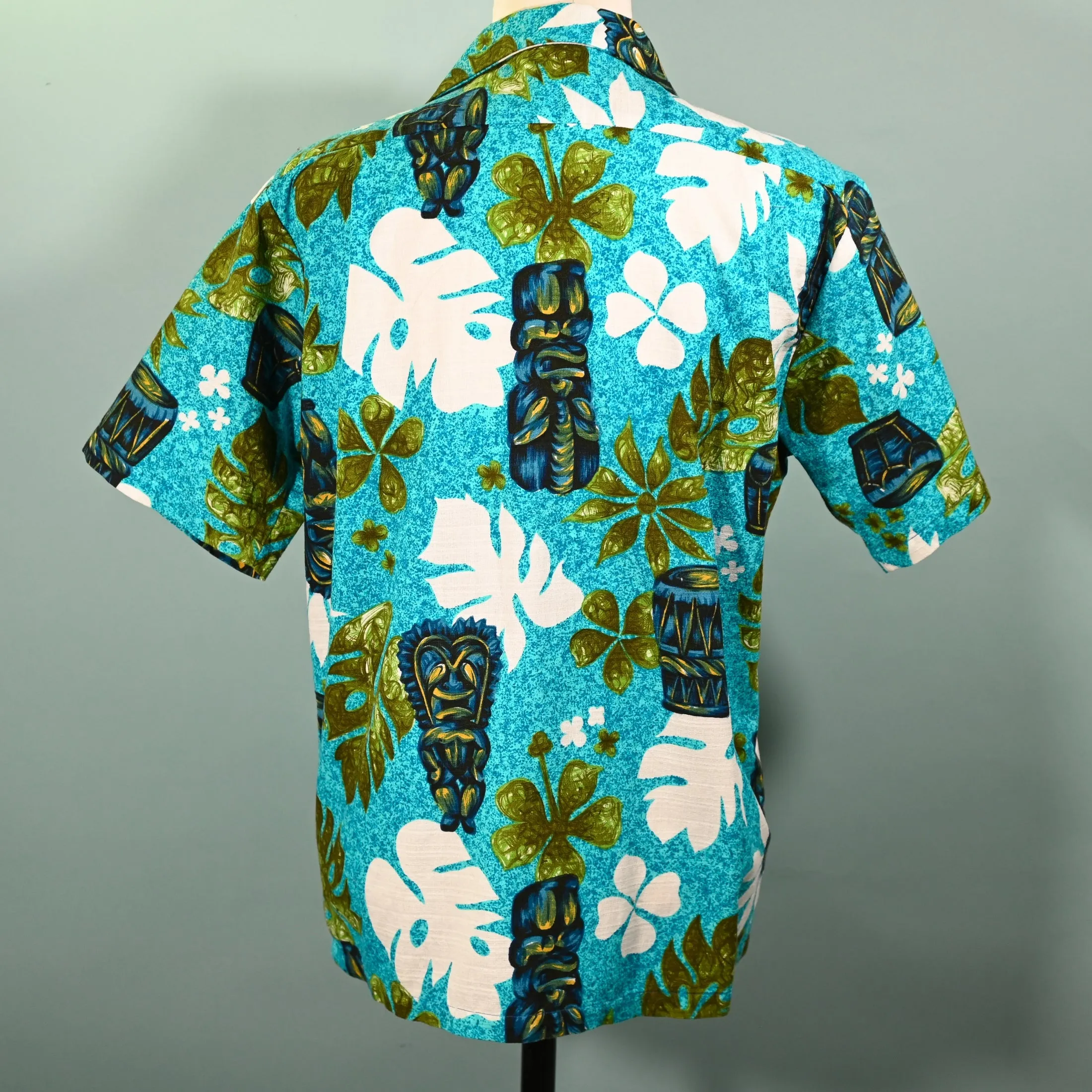 SOLD Hukilau Fashion Vintage 60s Barkcloth Hawaiian Shirt