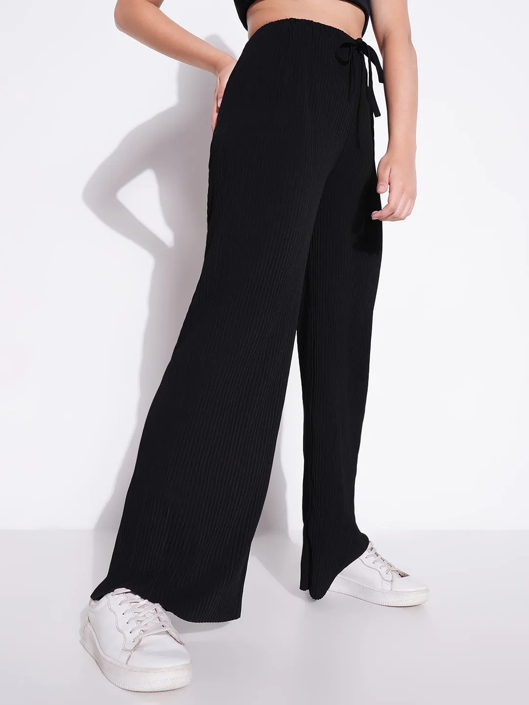 Women Black Solid Parallel Trousers